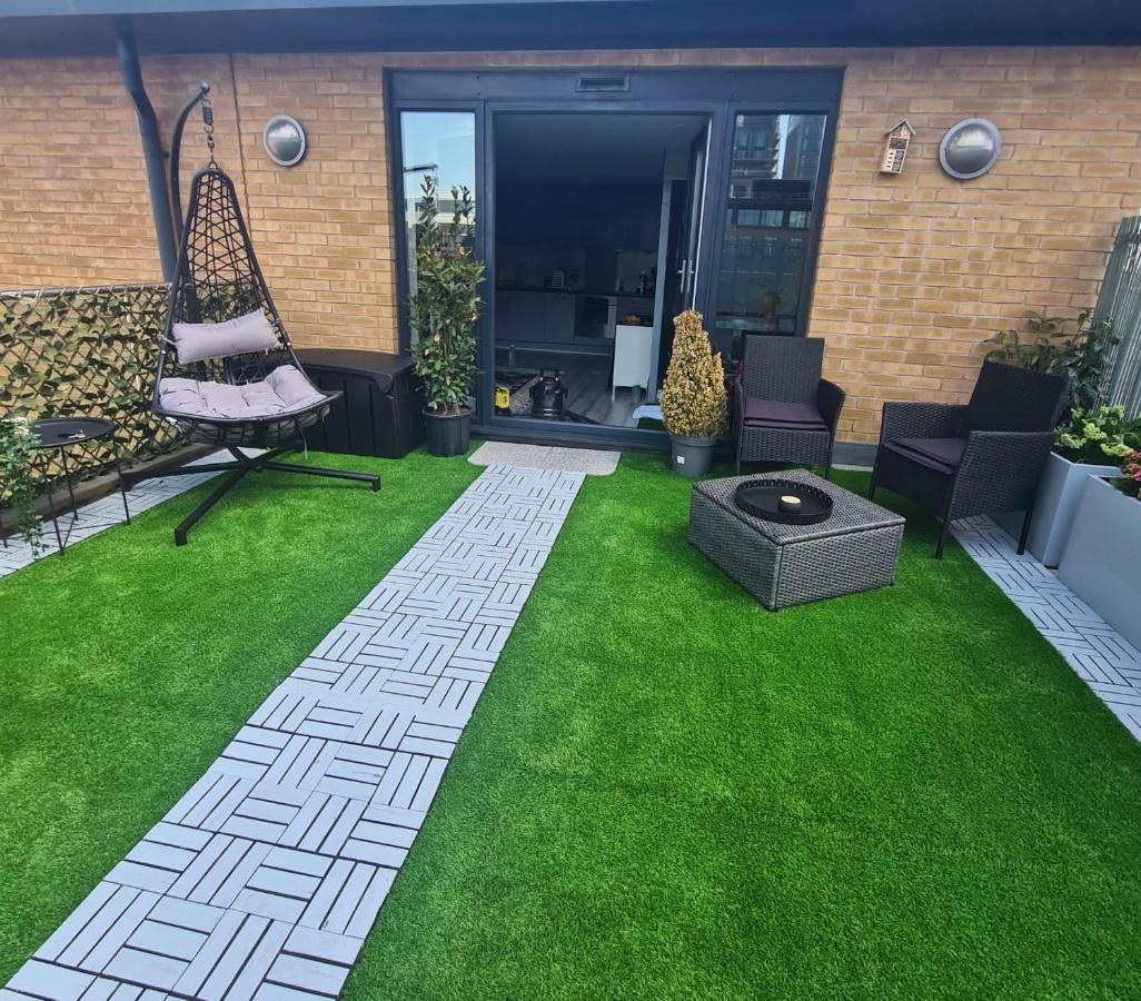 Luxury 9Ine Penthouse With Garden & Jacuzzi Daire Birmingham Dış mekan fotoğraf