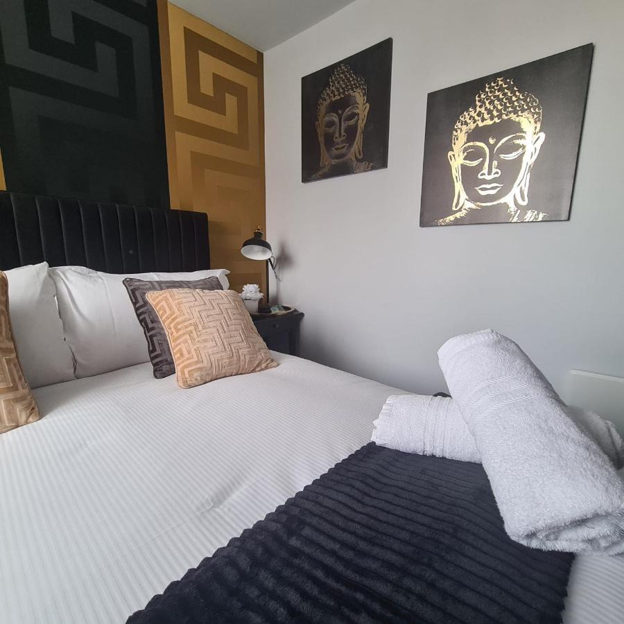 Luxury 9Ine Penthouse With Garden & Jacuzzi Daire Birmingham Dış mekan fotoğraf
