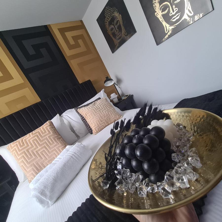 Luxury 9Ine Penthouse With Garden & Jacuzzi Daire Birmingham Dış mekan fotoğraf