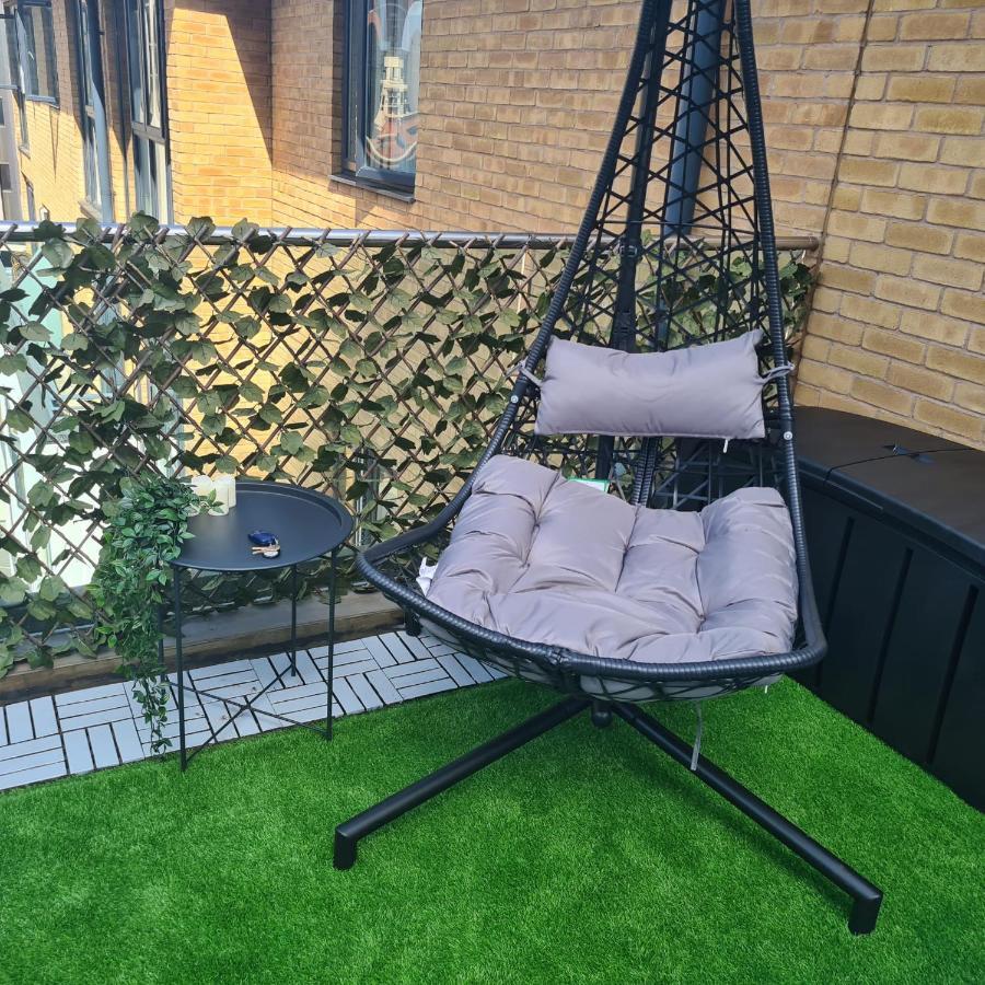 Luxury 9Ine Penthouse With Garden & Jacuzzi Daire Birmingham Dış mekan fotoğraf