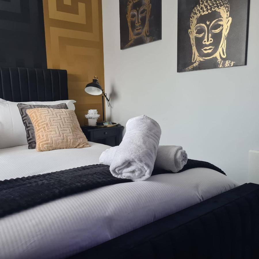 Luxury 9Ine Penthouse With Garden & Jacuzzi Daire Birmingham Dış mekan fotoğraf