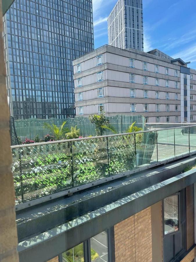 Luxury 9Ine Penthouse With Garden & Jacuzzi Daire Birmingham Dış mekan fotoğraf